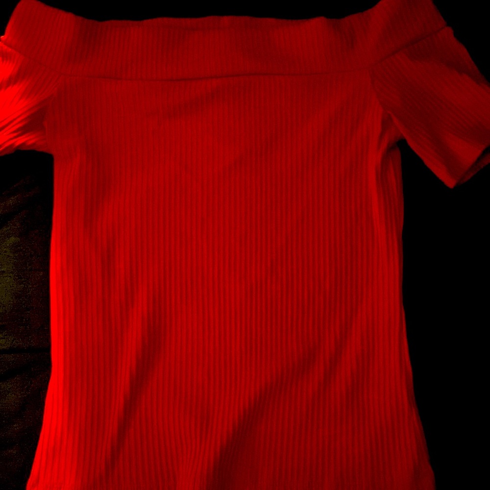 Wilfred Red shirt